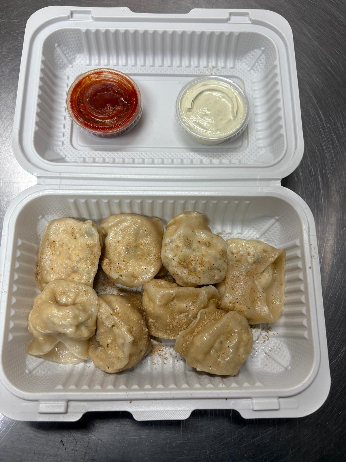 Paneer Momos (Steamed)